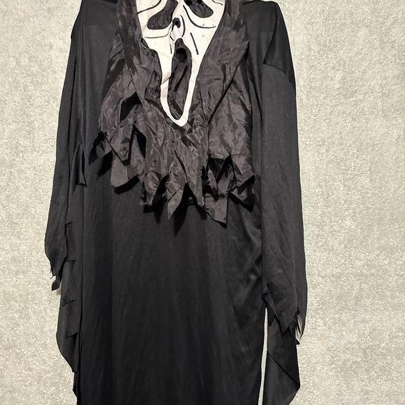 Scream  costume - Picture 2 of 3